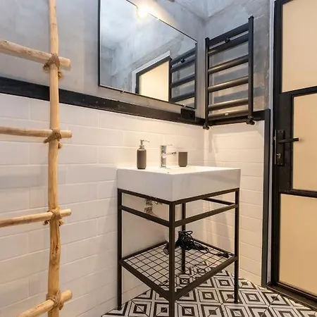 Cosy With Garden Balcony Κωνσταντινούπολη